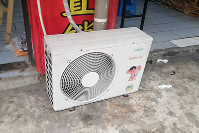 奇台空调突然不制冷只吹自然风怎么办？